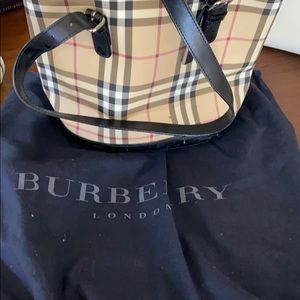 Burberry vintage bucket